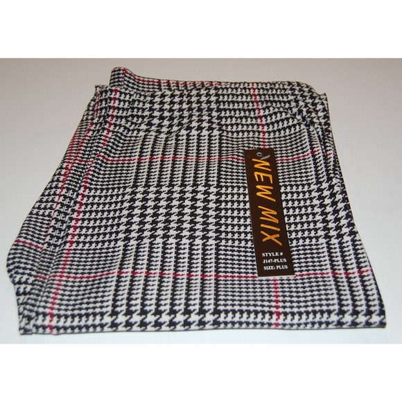 PLUS SIZE Plaid Buttery Soft Womens Red Black‎ Plaid Leggings - Picture 2 of 3